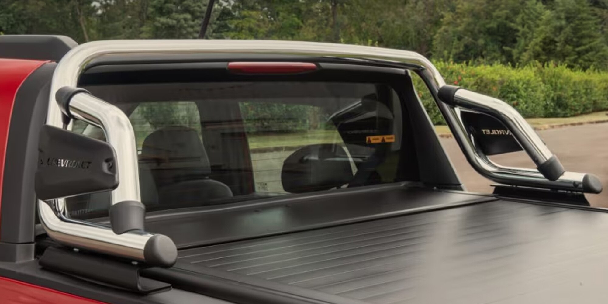 Personalize sua Montana 2027 com Santo Antônio tubular cromado Chevrolet